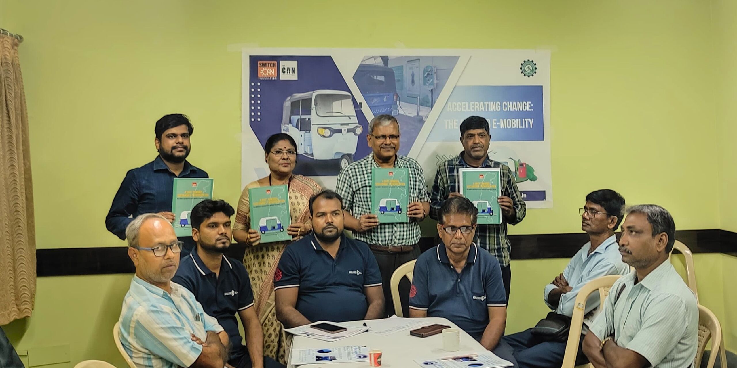 29% of Auto Drivers in Kolkata Ready to Switch to E-Autos
